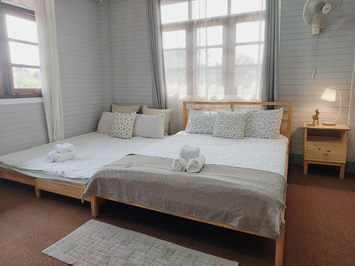 The Warehouse - Ayutthaya Apartment Bagian luar foto