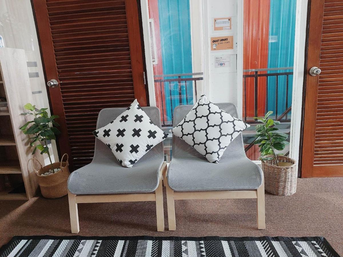 The Warehouse - Ayutthaya Apartment Bagian luar foto