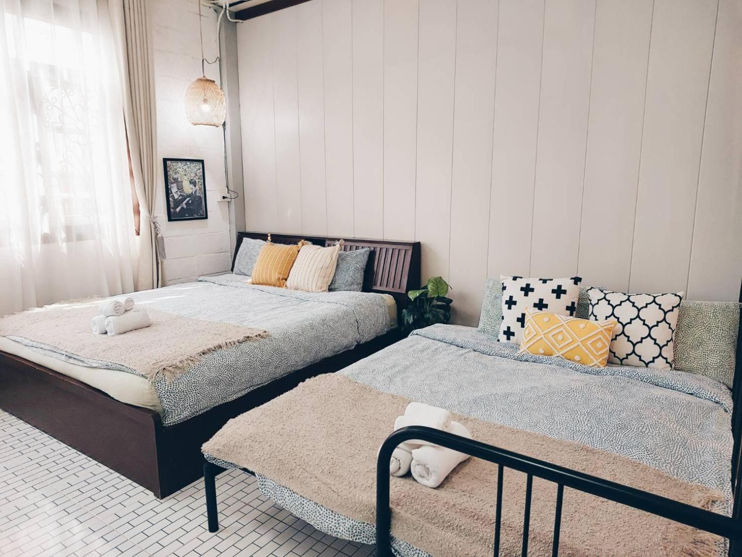 The Warehouse - Ayutthaya Apartment Bagian luar foto